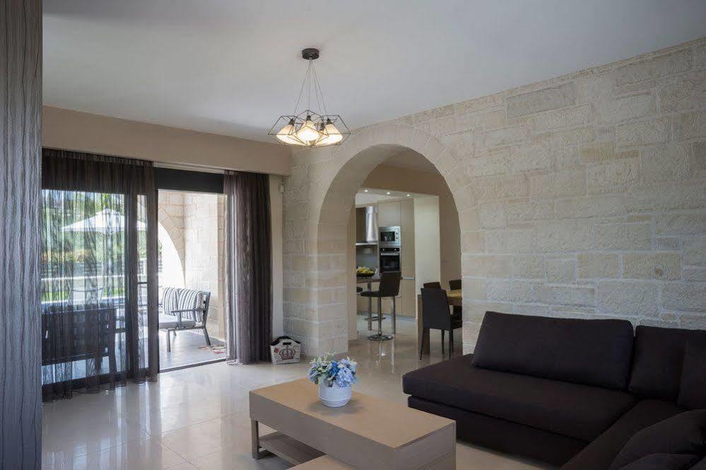Villa-Azalea Almirida Exterior foto